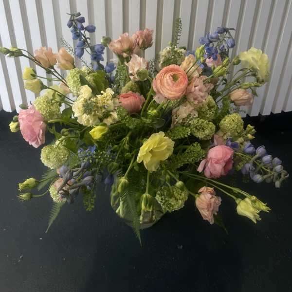 SOLD OUT: 4/19 Spring Awakenings - Floral design Workshop