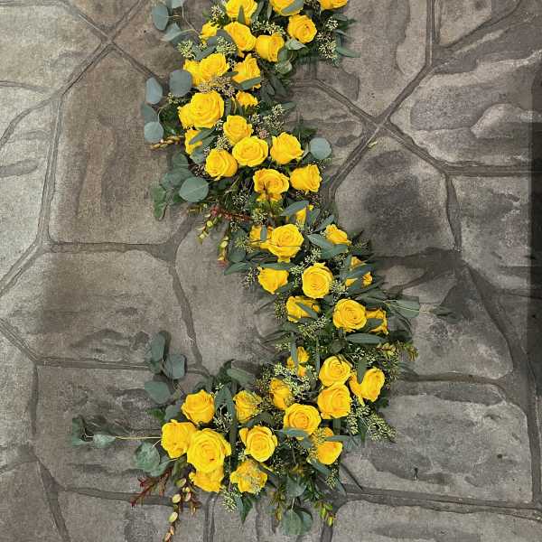 Yellow Rose S Shaped Piece