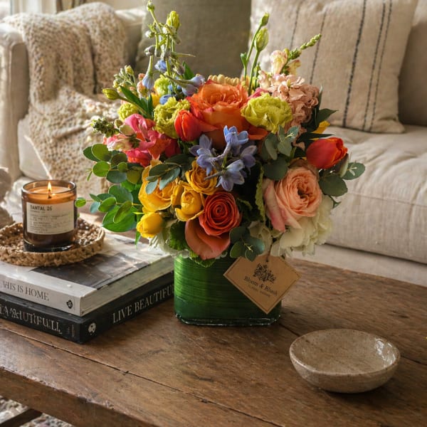 Garden Radiance – Elegant Garden Style Flower Arrangement (Same-Day Delivery Los Angeles)