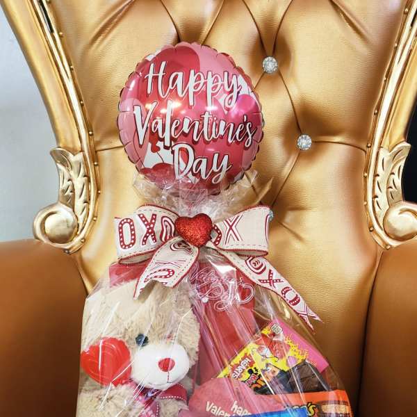 Candy snack basket with goodies