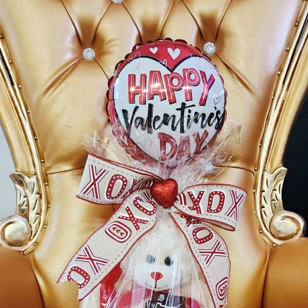 Round candy snack bucket with goodies