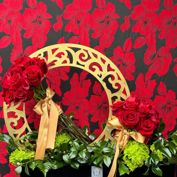 Gold Romantic Allure