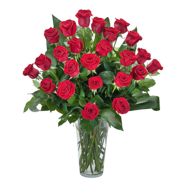 Bouquet of red roses in a clear glass vase