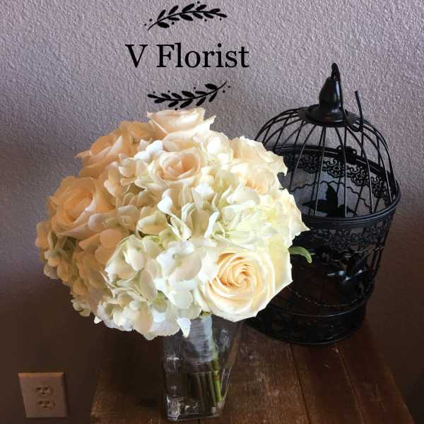 All White Bouquet (style 2)