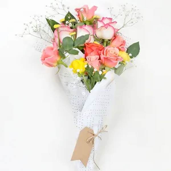 Coral rose bouquet