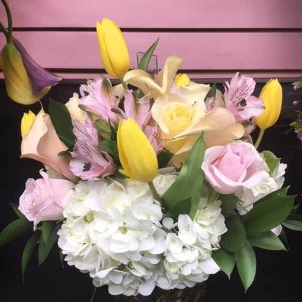 Elegant Pastel Bouquet