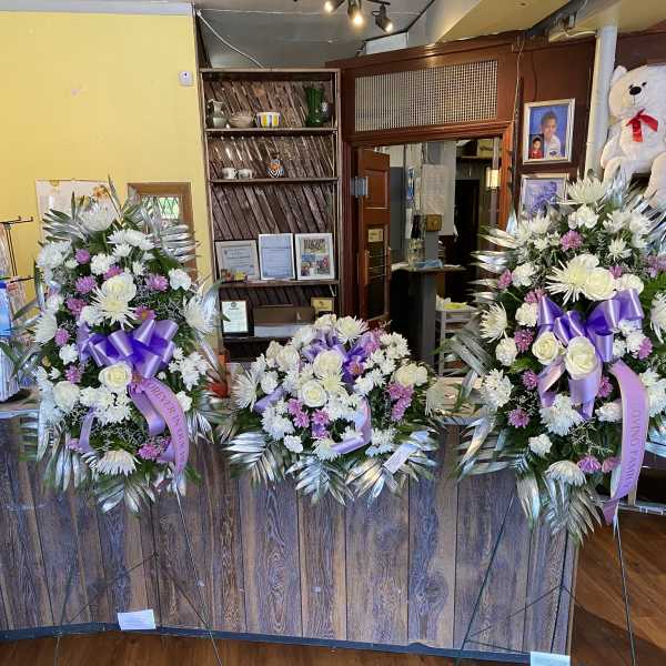 Lavender & White 3 Piece