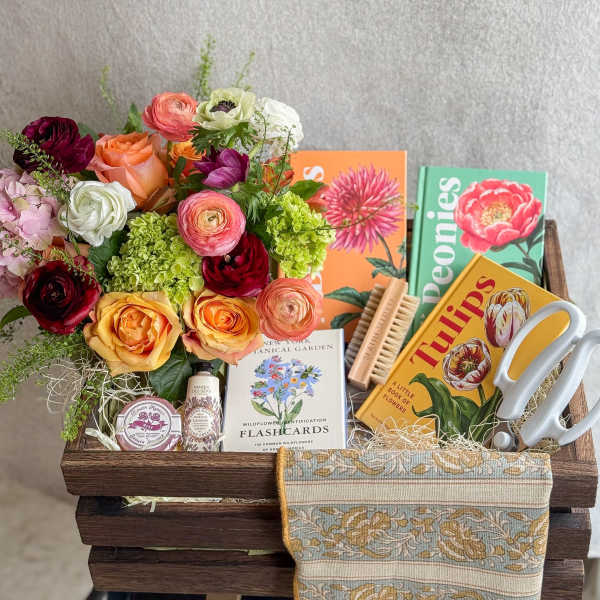 Flower Enthusiast Gift Basket