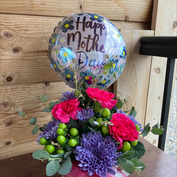 Arrangement With Carnations