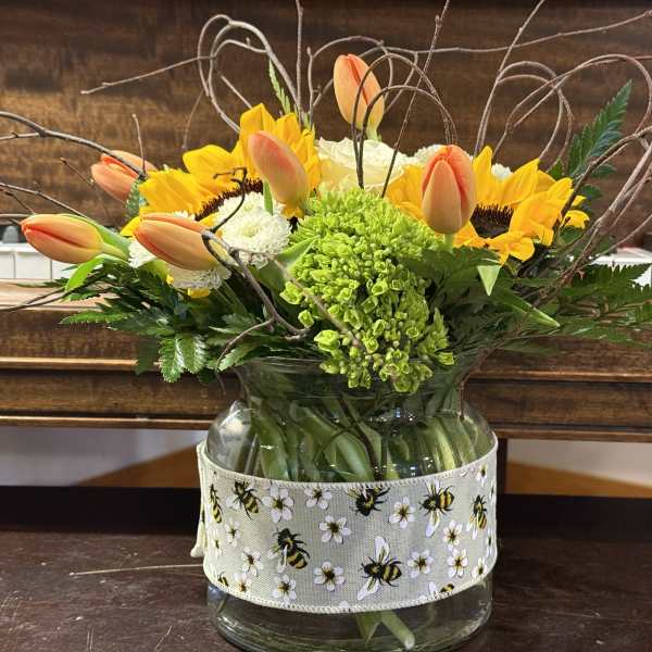 Bee~Cause Mom's the Best!