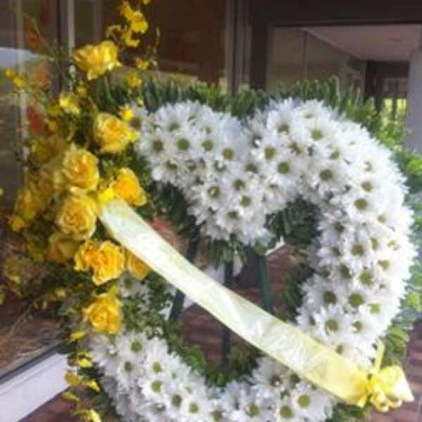 Sympathy Arrangements27/ 5-7 Days