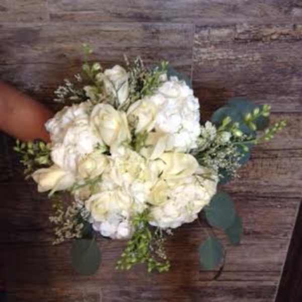 white wedding bouquet