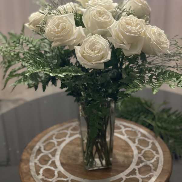Pure Elegance - Dozen White Roses