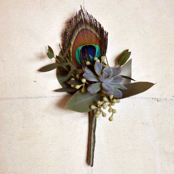 Peacock boutonnière
