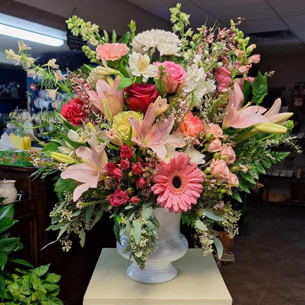 Pink remembrance urn