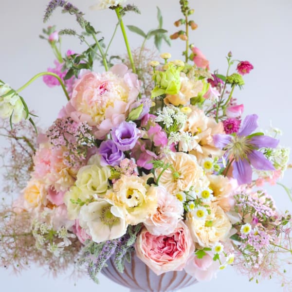 The Lace Cloud Arrangement