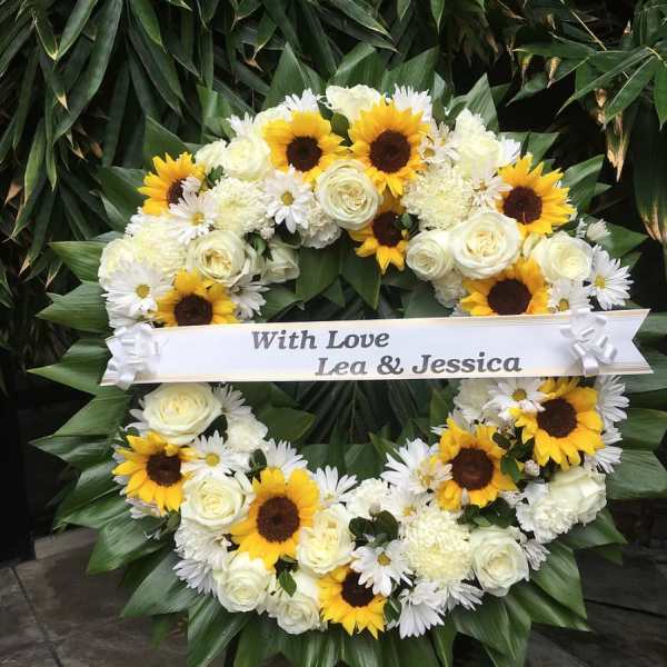 #76 SUNFLOWERS OPEN WREATH