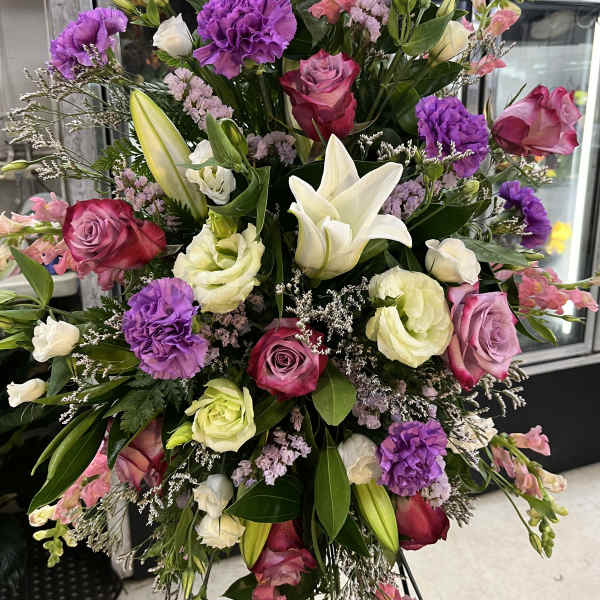 Purple/pink standing spray