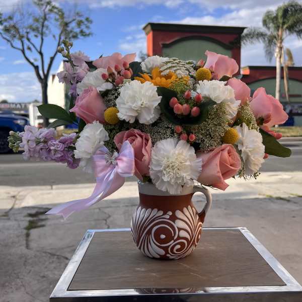 Blush Garden Elegance - Mini Jarrita With Mix Flowers