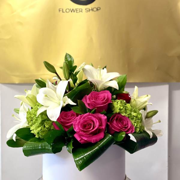 SPRING TIME COLOR ARRANGEMENT