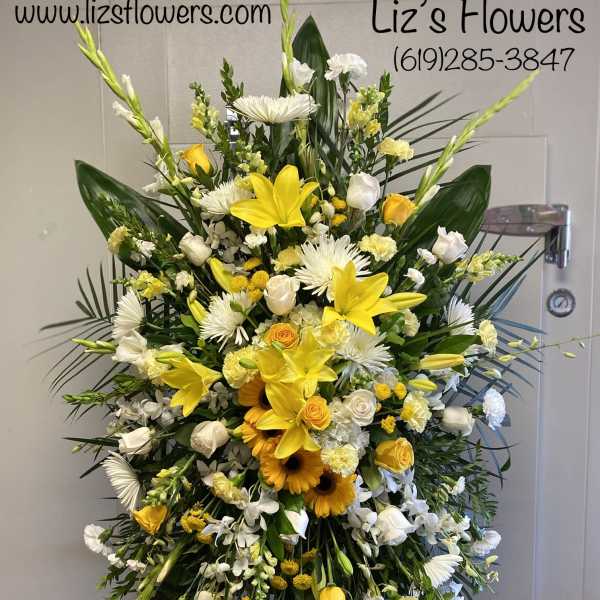 Yellow & White Standing Sympathy Spray