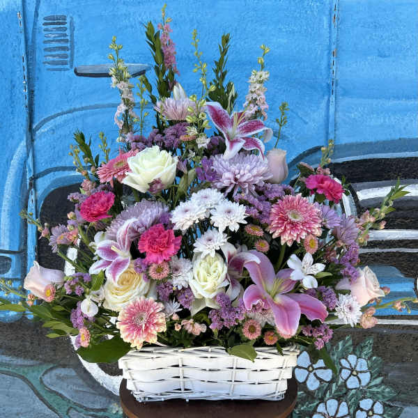 Pastel Basket