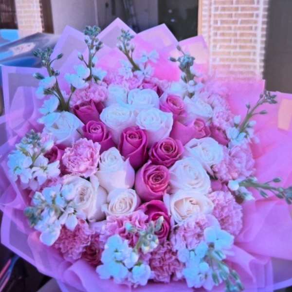 Pinky Promise Pink Rose Bouquet - 2 Dozen Roses