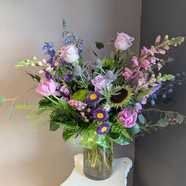 #724 Designer choice vase arrangement