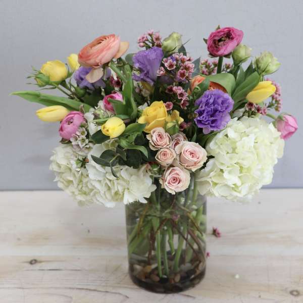Spring Hues - My Glendale Florist