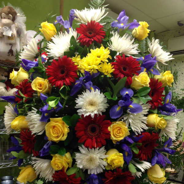 Standing Casket Spray 1 Br. The Photo Shows A Premium Size.