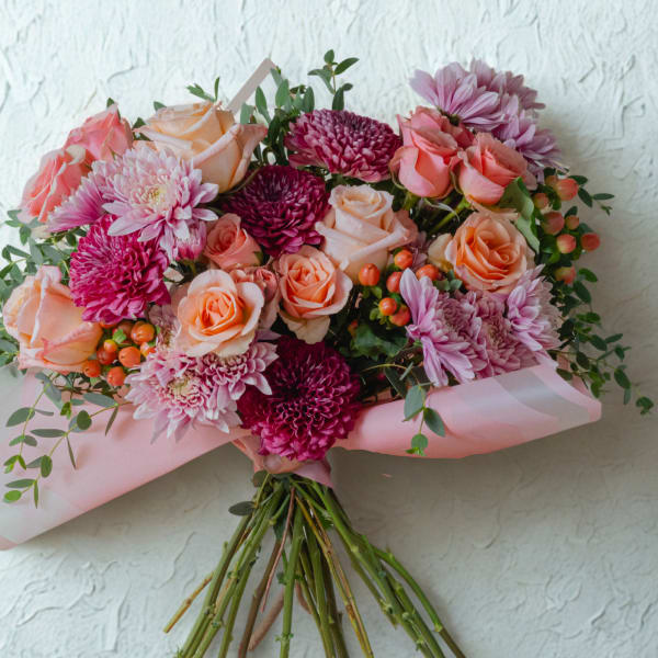 Berry Peach Flower Bouquet