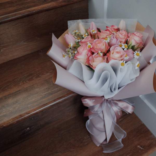 Chamomile Kiss - Peach Roses Cloud