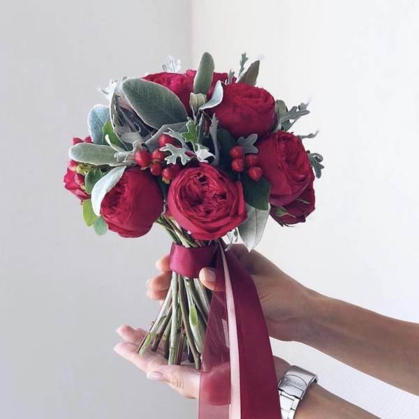 Bridal Bouquet with red roses