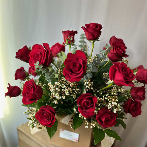 Signature Roses in a Vase