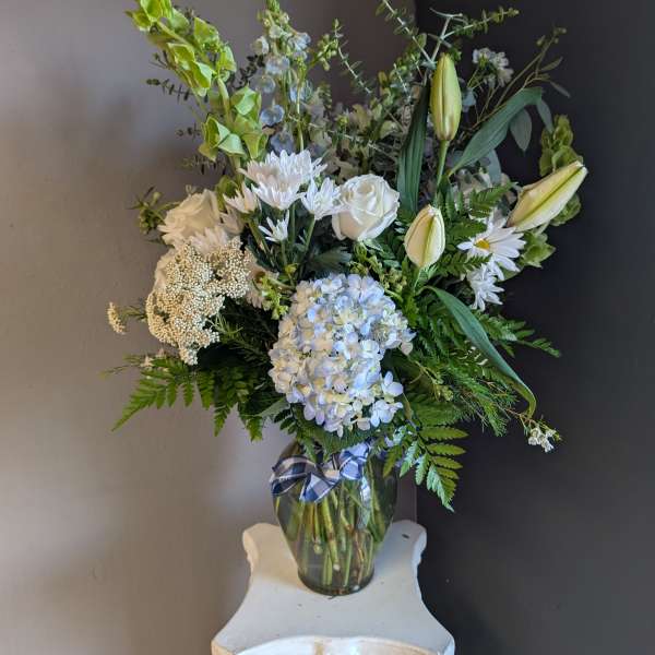 #752 Designer's Choice Vase Arrangement