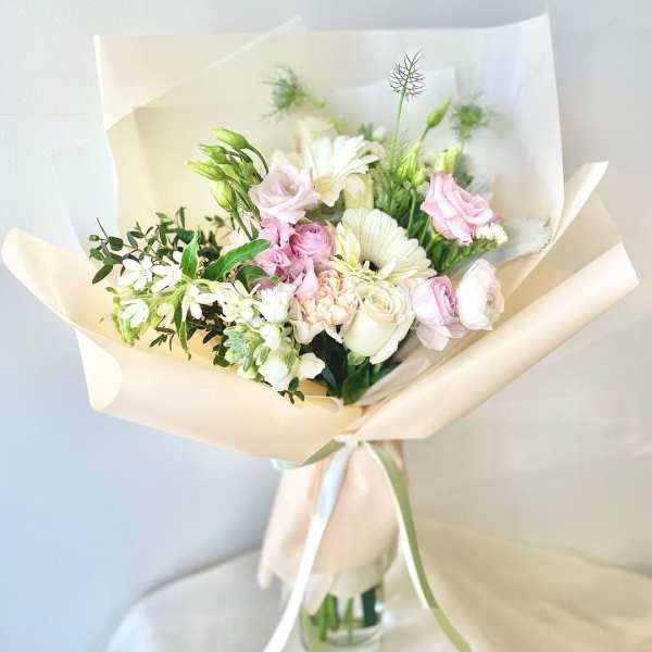 Spring Bloom Bouquet (Vase not included)