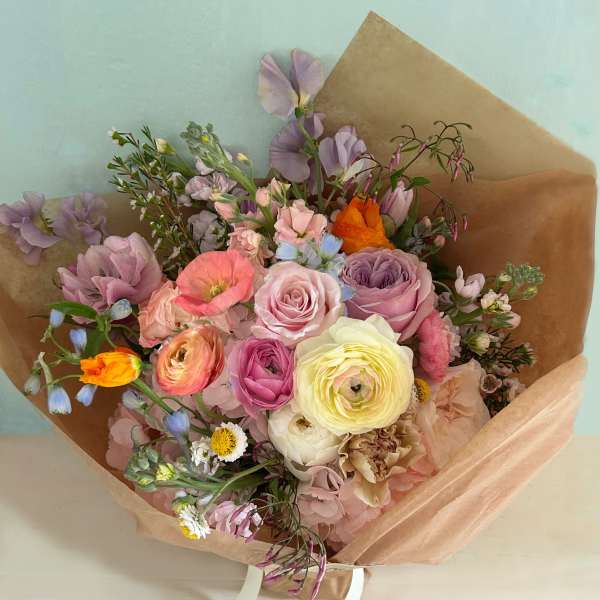 Ariel pastel bouquet