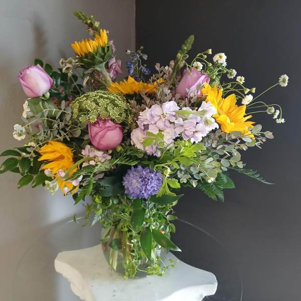 #714 Designer's Choice Vase Arrangement
