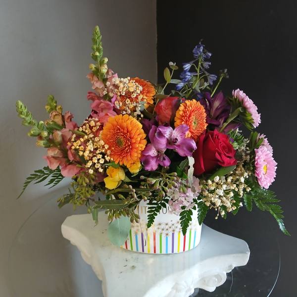 # 746 Designers choice vase arrangement