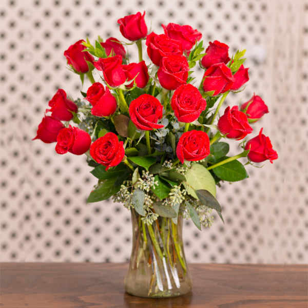 2 Dozen Medium Roses Arranged