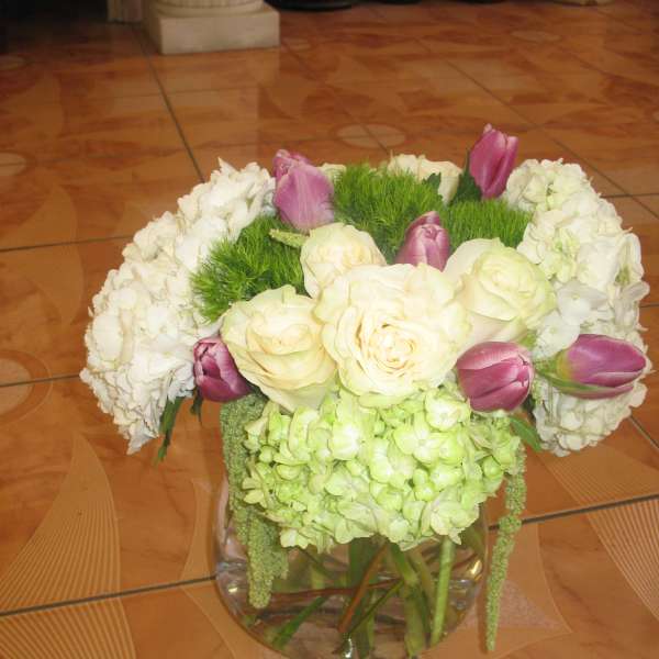 vase tulips #7