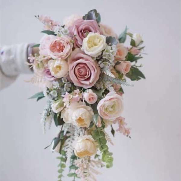 Waterfall Bouquet