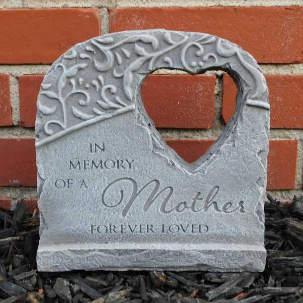 Gray memorial stone with the words "In Memory of a Mother"
