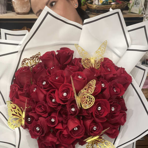 BOUCHON RED ROSES