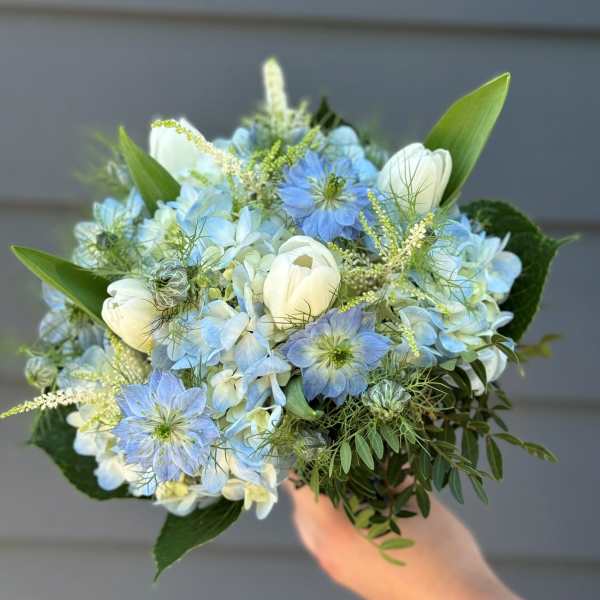 Custom hand-tied bouquet