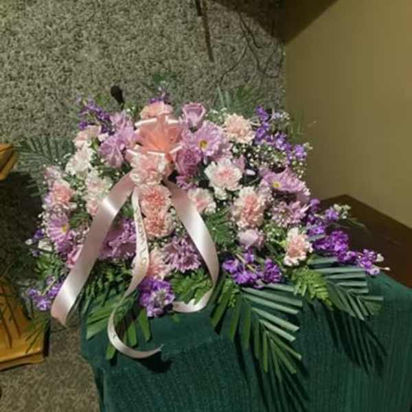 Casket spray ria