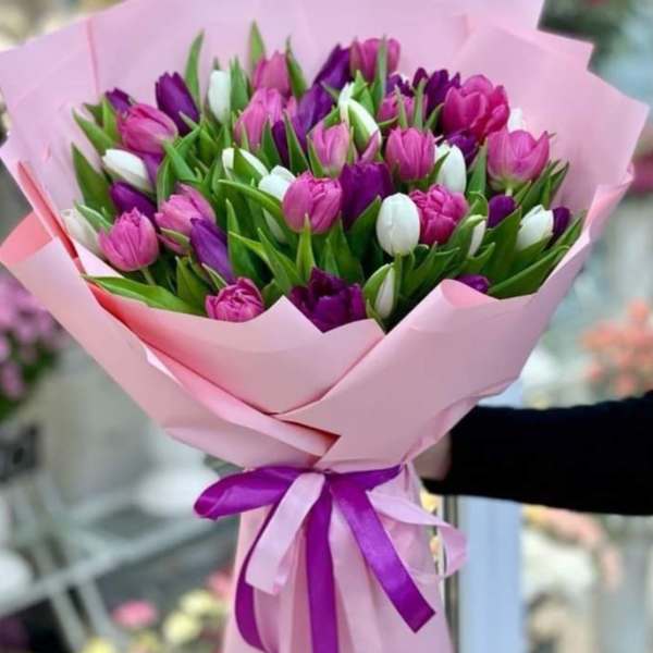 Tri color tulip bouquet
