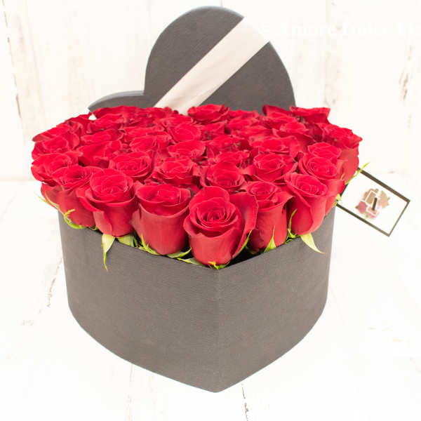 v-day heart box
