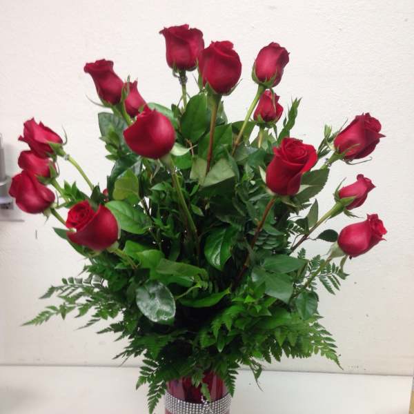 18 red long stem roses