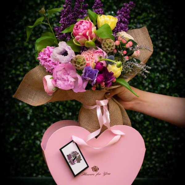 heart box bouquet